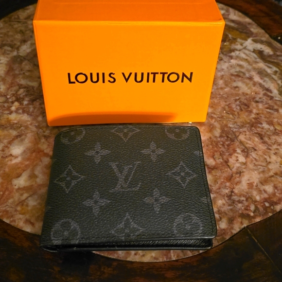 Louis Vuitton mens multiple wallet - Picture 1 of 5